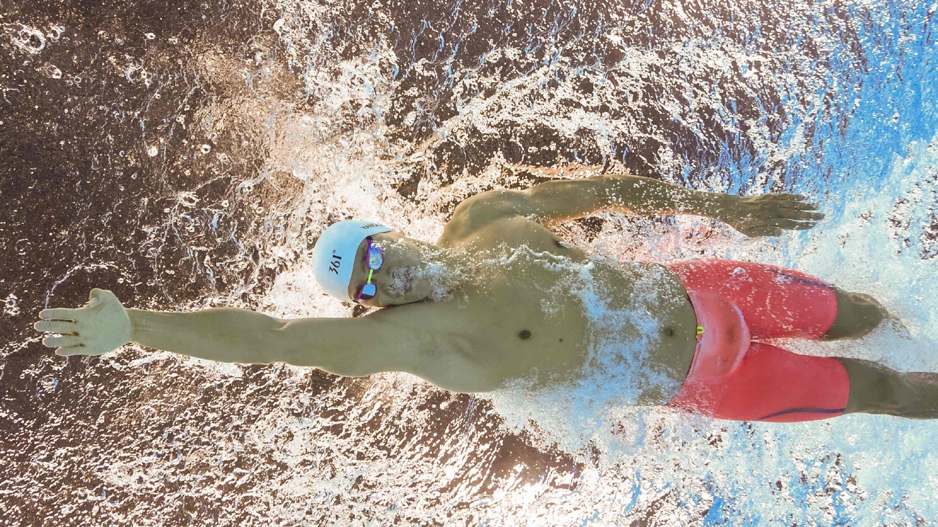 英格兰新刃出鞘,萨卡持续撕裂防线,三狮军团斩落马里显冠军相