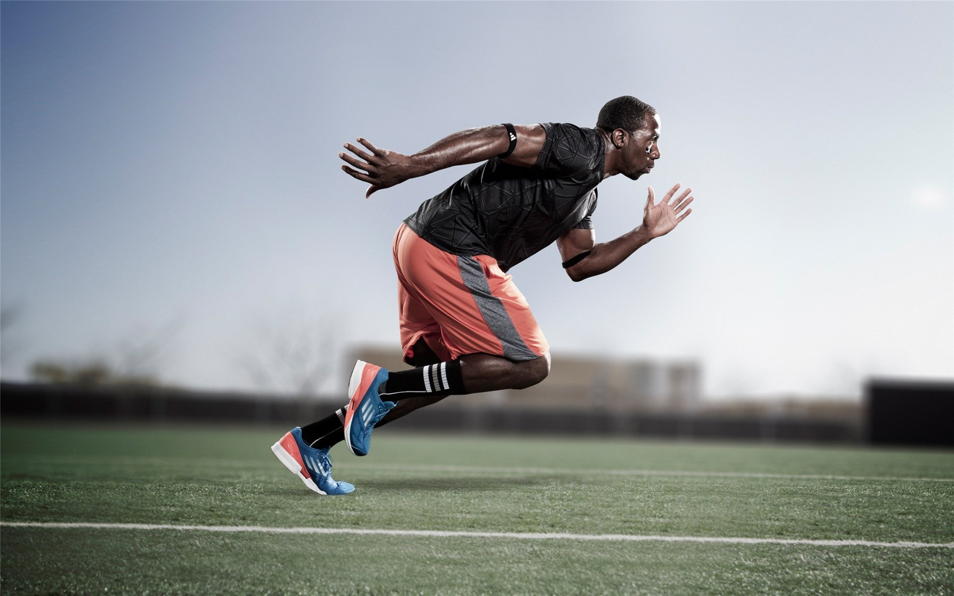 意甲焦点战之夜，迪巴拉节奏完全掌控，谱写绿茵交响诗