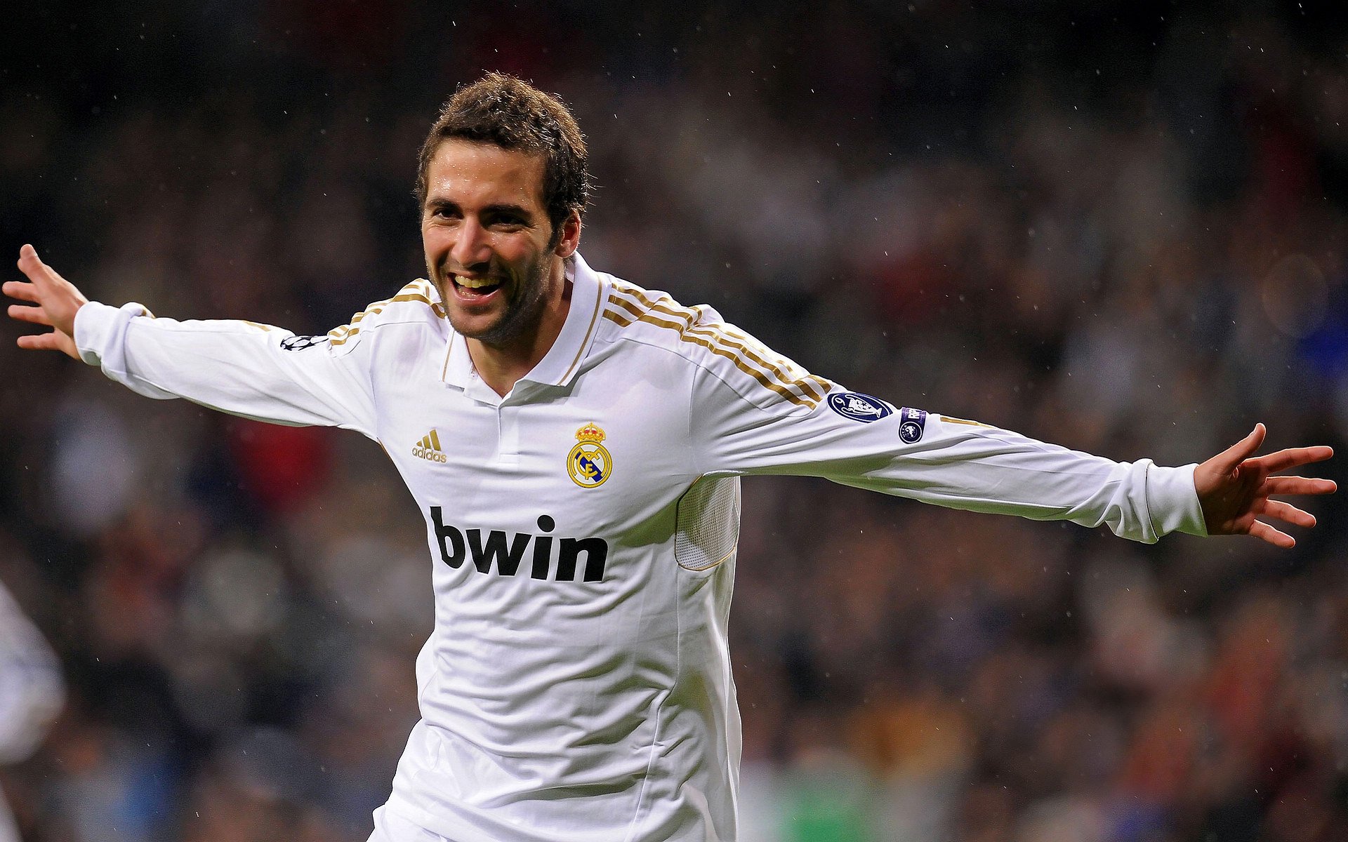 鹰羽下的独舞，阿尔瓦雷斯如何用唯一性定义墨西哥式胜利